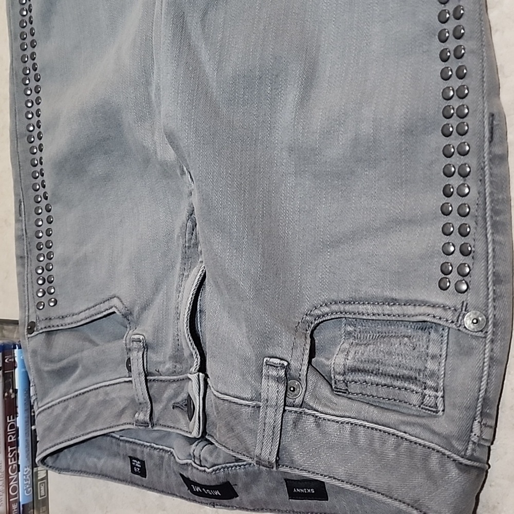 Miss Me jeans size 26 skinny leg NWOT - Picture 6 of 7